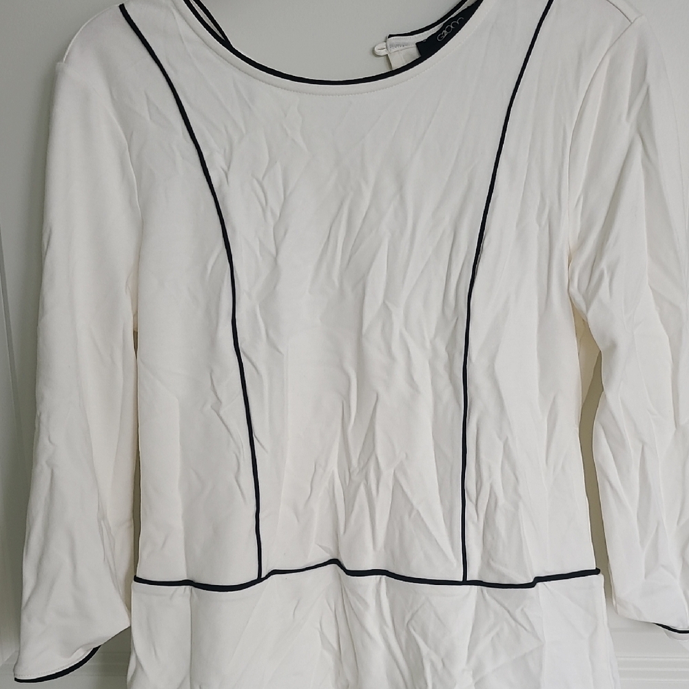 White Boxy Blouse with Bib Collar and 3/4 Sleeves